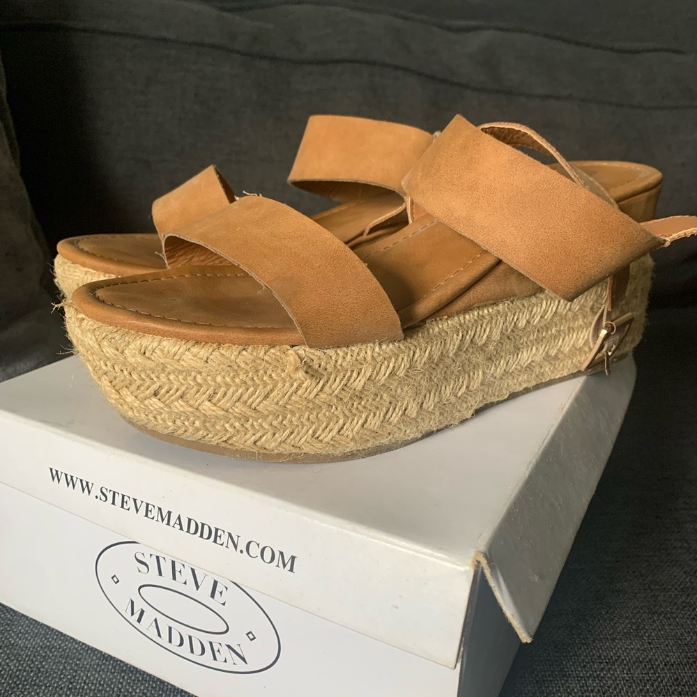 Steve Madden Tan Platform Sandals